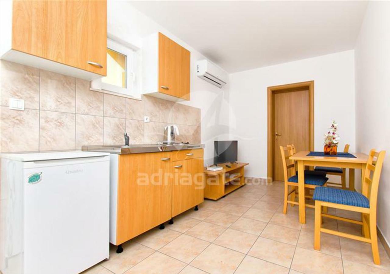 Apartments Iva Rogoznica  Exterior photo